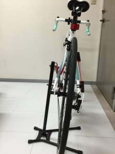 傾くDS-520とインプルソ