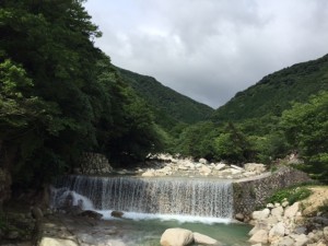 朝明渓谷