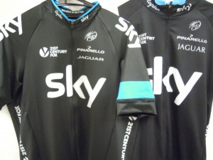 Team Sky Pro Jersey と中華ジャージ