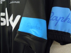 Team Sky Pro Jersey と中華ジャージ