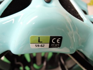 Kask 50NTA Aquaはチェレステ?
