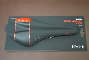 フィジーク アリオネ バーサスX