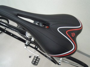 CDR214 サドル