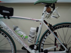 ドリンクボトル1本・ツールボトル1本