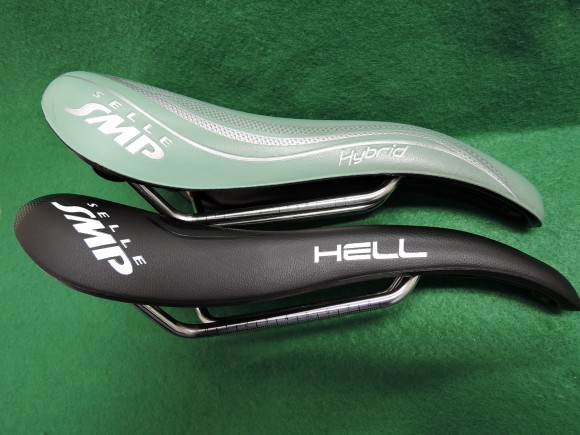 Selle SMP Hell Hybrid 比較
