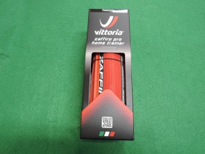 ヴィットリア トレーナータイヤ