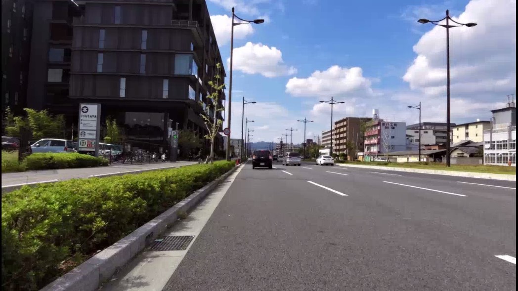 京都のTSUTAYA と スタバ
